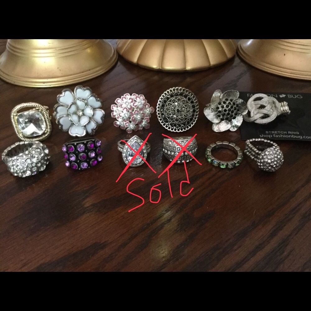 10 Fashion rings size 7 1/2 - 8 9 on stretchy band
